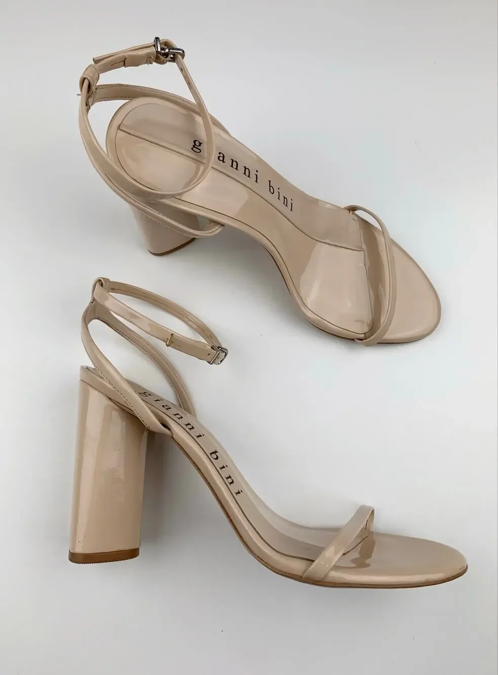 Gianni Bini Kenzie Dress Sandals Strappy Beige Ankle Strap Block Heel Women's 6